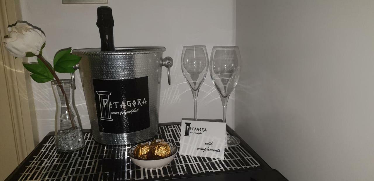 Hotel Pitagora House Tarent Zewnętrze zdjęcie